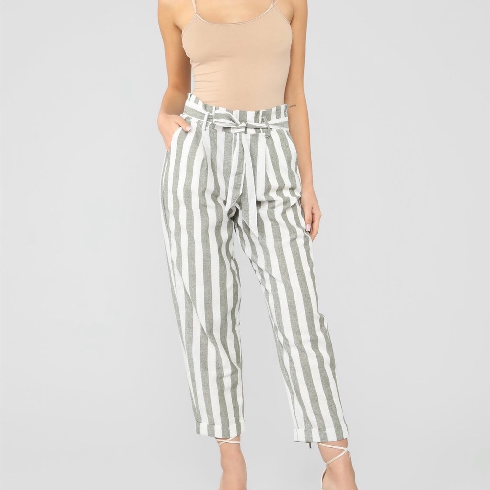 Fashion Nova highwaisted pant Small